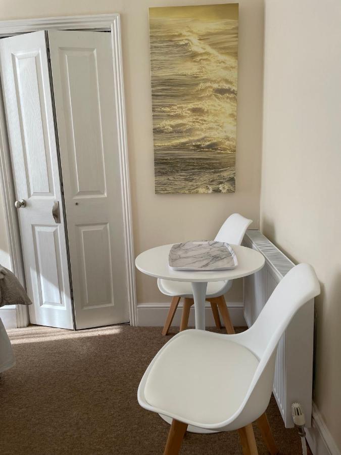 Caris Guest House Southend-on-Sea Esterno foto