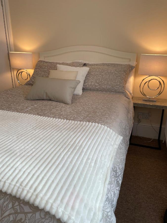 Caris Guest House Southend-on-Sea Esterno foto