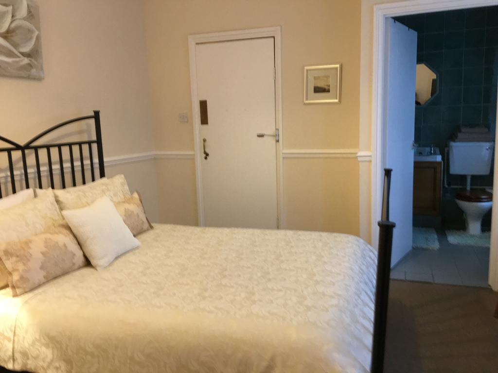 Caris Guest House Southend-on-Sea Esterno foto